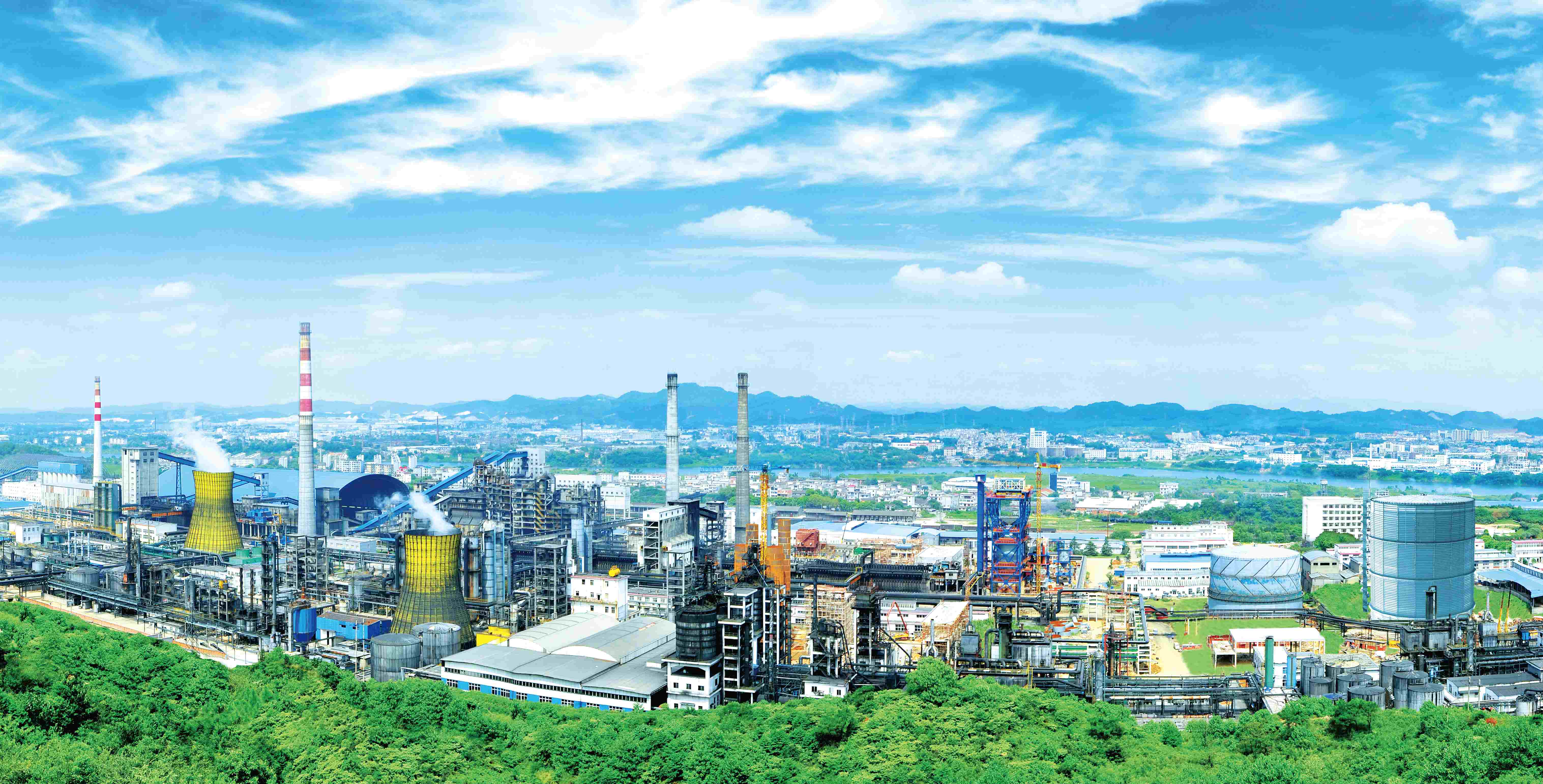 集团本部全景.jpg