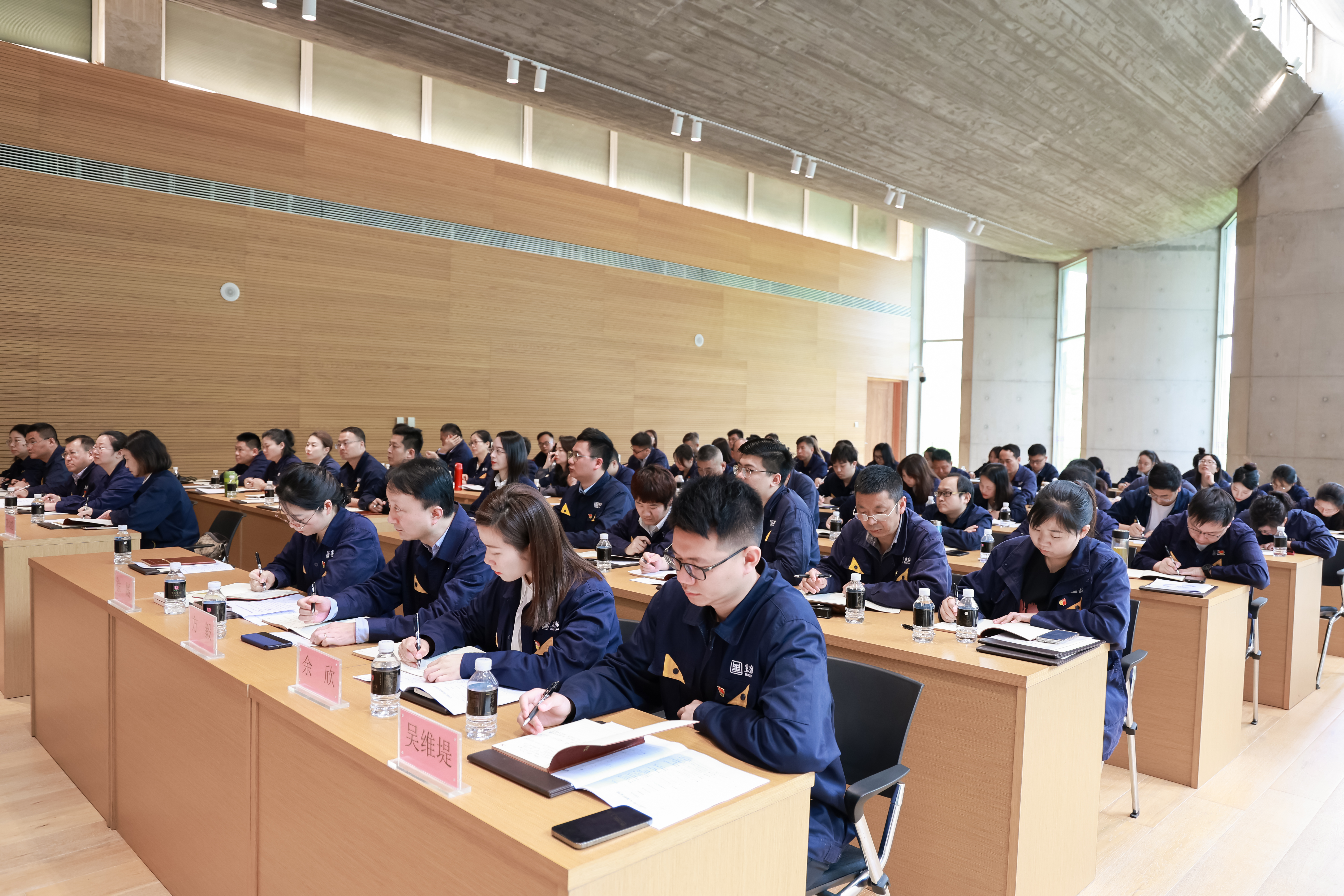 图片5.jpg